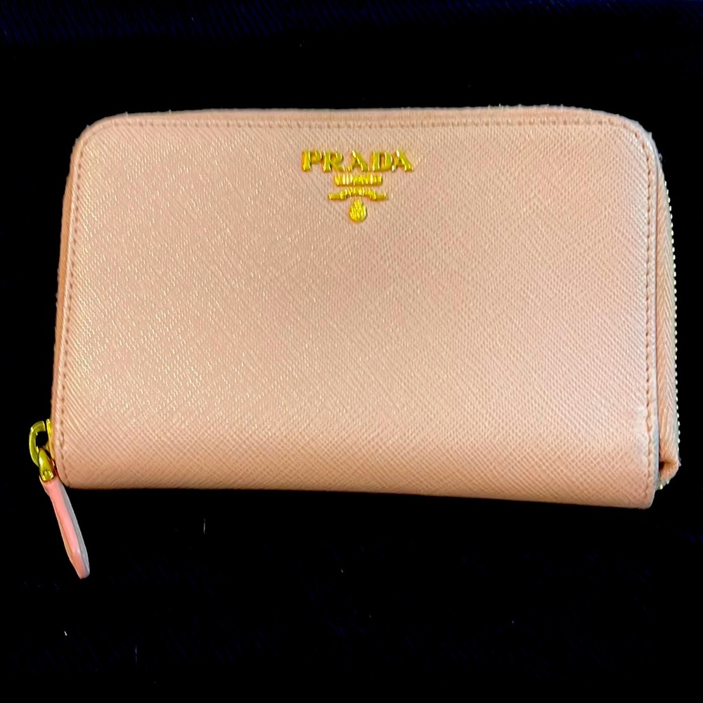 EUC Prada Zip wallet